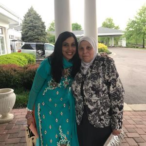 Meet your Posher, Nia